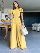 Macacão Elegante de Botões com Mangas Borboleta